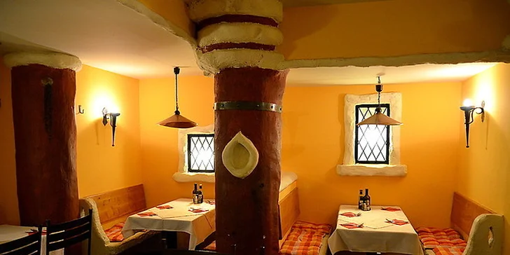 2x salát, těstoviny nebo risotto a dvě kávy