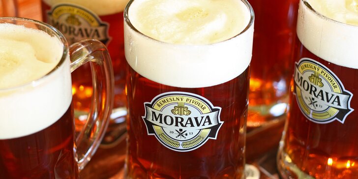 Zaskočte si na pár škopků: 8× 0,5 l polotmavého piva Morava v zábavním centru na Porubě