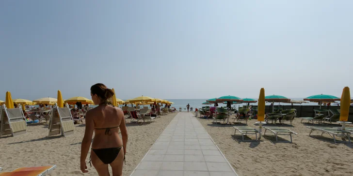 Týden ve 4* kempu na italské Palmové riviéře: vybavené bungalovy, sportovní vyžití i animační programy
