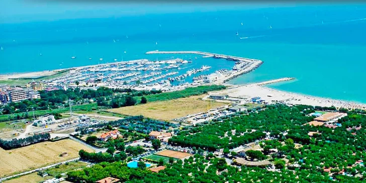 Týden ve 4* kempu na italské Palmové riviéře: vybavené bungalovy, sportovní vyžití i animační programy