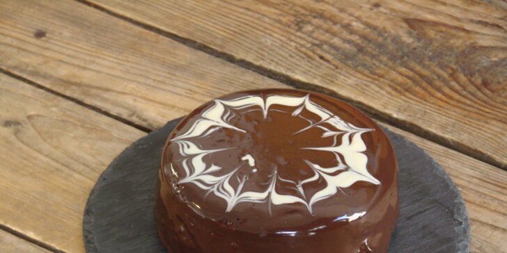 Sladké potěšení: čokoládový dort Mramor o průměru 12 nebo 18 cm