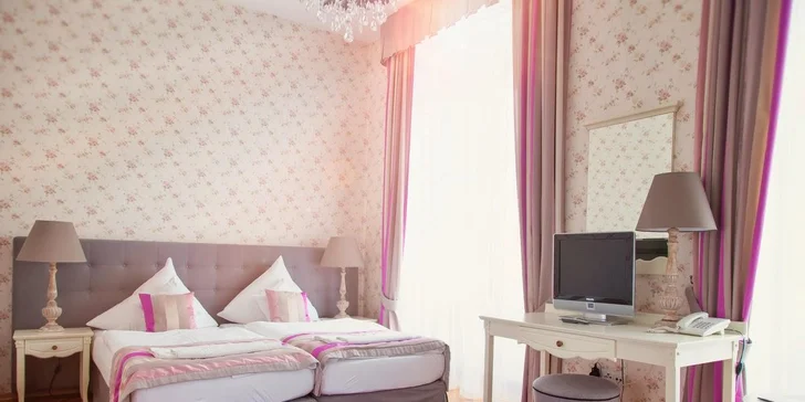 Relaxační pobyt kousek od Jelení hory: pokoje v zámeckém stylu, neomezený wellness a jídlo