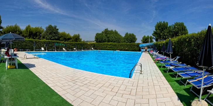 Týden ve 4* kempu na italské Palmové riviéře: vybavené bungalovy, sportovní vyžití i animační programy