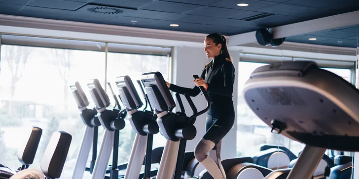 Exkluzivní den ve W. Spa & fitness: sauna, bazén, vířivka, jóga a posilovna i masáže