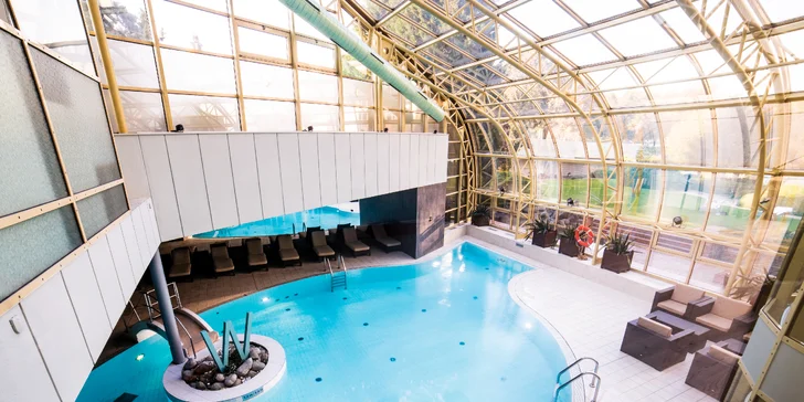 Exkluzivní den ve W. Spa & fitness: sauna, bazén, vířivka, jóga a posilovna i masáže
