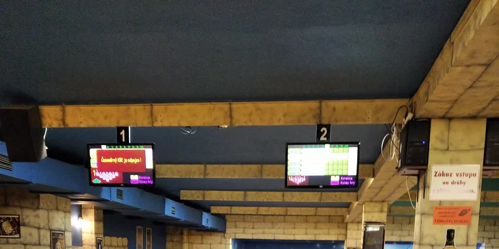 Zábava pro partu až 8 osob: bowling, kola pizzy i palba na laserové střelnici