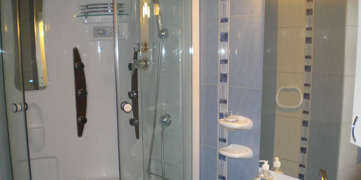 Dovolená v Chorvatsku: pobyt v apartmánu se snídaní v penzionu přímo na pláži