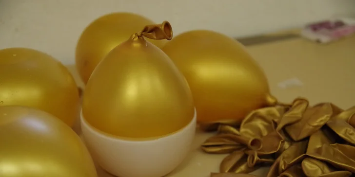 Prohlídka svíčkárny včetně výroby voskovek či lampy 