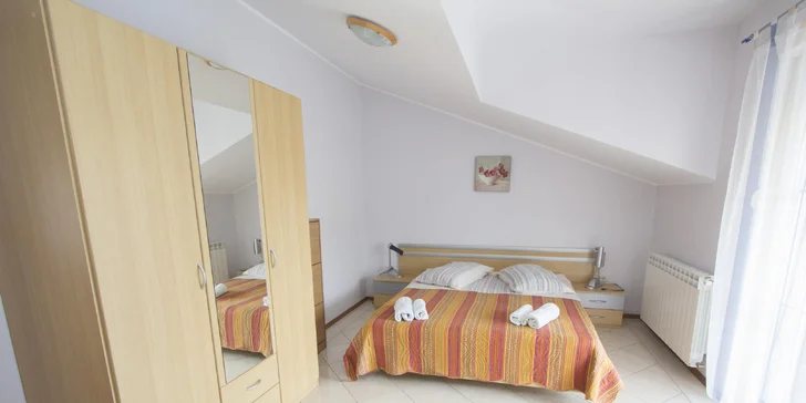 Dovolená na Istrii: apartmány až pro 4 os., 10 minut na pláž, termíny do konce října