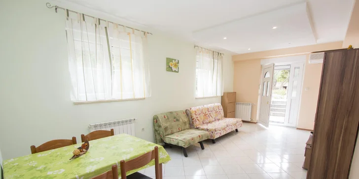 Dovolená na Istrii: apartmány až pro 4 os., 10 minut na pláž, termíny do konce října