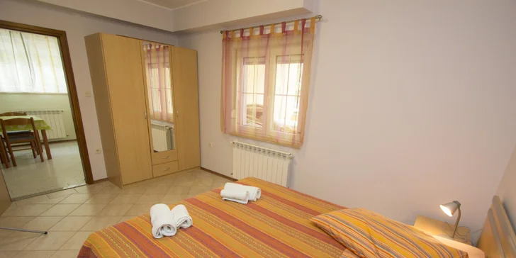 Dovolená na Istrii: apartmány až pro 4 os., 10 minut na pláž, termíny do konce října