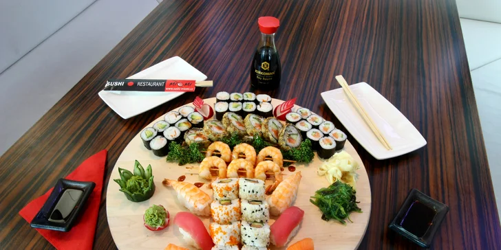 Sushi sety: 34 nebo 50 kousků s lososem, krevetami, tuňákem i avokádem