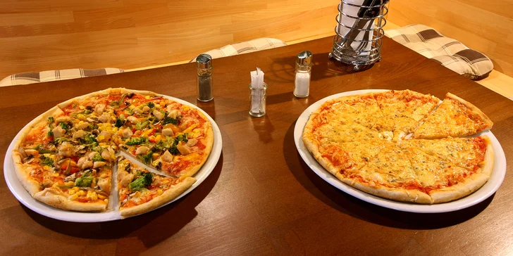 1–4 křupavé a nazdobené pizzy podle výběru