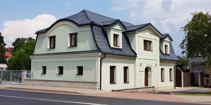 Pobyt pro dva na Kokořínsku: apartmány se snídaní, terasou i grilem a 90 minut v privátním wellness