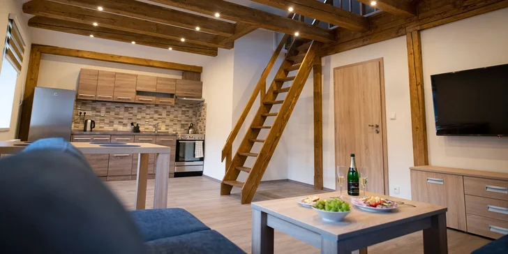 Pobyt pro dva na Kokořínsku: apartmány se snídaní, terasou i grilem a 90 minut v privátním wellness