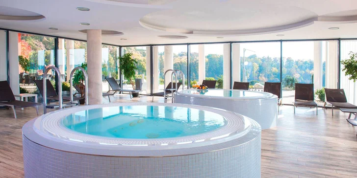 4* luxus pro dva ve Velichovkách: pobyt na 2–8 dní, snídaně či polopenze a wellness