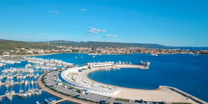 Dovolená v Chorvatsku: pobyt v apartmánu se snídaní v penzionu přímo na pláži