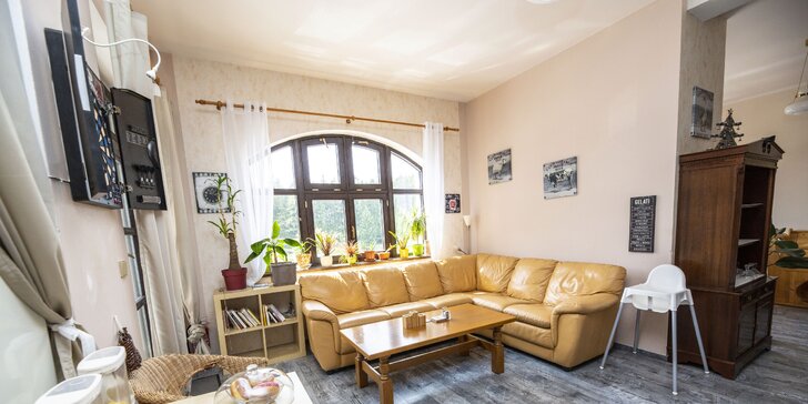 Moderní ubytování v centru Harrachova včetně snídaně pro partu i rodinu
