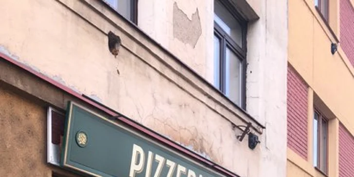 Pochutnejte si na italské dobrotě: 2 nebo 4 pizzy o průměru 35 cm
