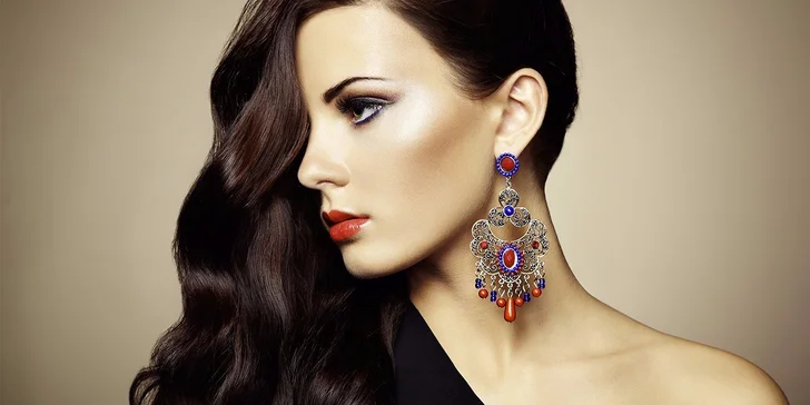 Vlasy jako ze žurnálu: brazilský keratin COCOCHOCO i dámský střih