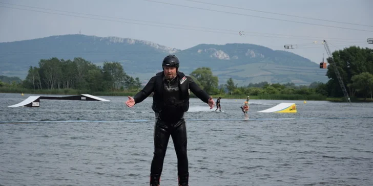 Flyboard: let nad hladinou v Praze, Brně, Olomouci, Plzni i na Mácháči