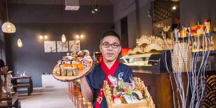 Vydatná nudlová polévka ramen dle výběru v restauraci Engawa