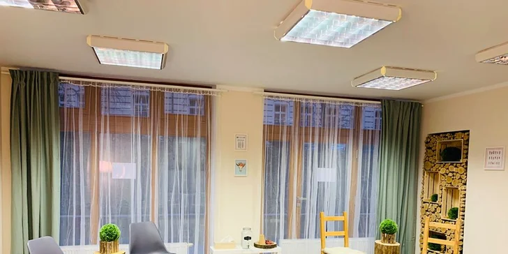 Jógou k vysněnému tělu: 10 lekcí jógy nebo posilování ve vyhřátém sále