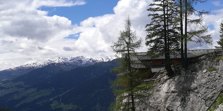 Dovolená v přírodě Tyrolských Alp: pokoj s výhledem, snídaně či polopenze a privátní wellness