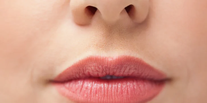 Chic permanentní make-up rtů, očních linek i obočí
