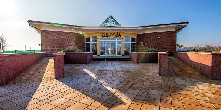 Vstupy na termální koupaliště Nesvady: 2–4 hodiny skvělé relaxace