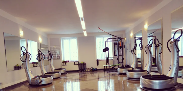 Zhubněte za pomoci moderních strojů: cvičení na power plate, vacu poweru, fiveriders nebo ve fitness kleci