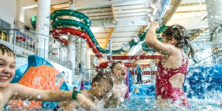 Celodenní vstupenka do aquaparku Zakopané v Polsku pro celou rodinu