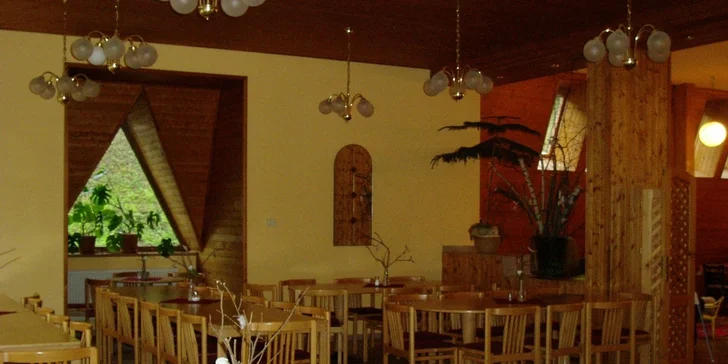Ubytování na 3 dny pro 2 osoby  v Hotelu Sněžník  v malebném údolí pod Králickým Sněžníkem