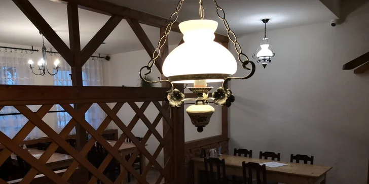 300 či 600 g tataráku z hovězí roštěné s topinkami v restauraci Sparta