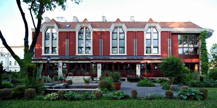 4* hotel s největším wellness v Győru: 2–14 nocí se snídaní nebo polopenzí