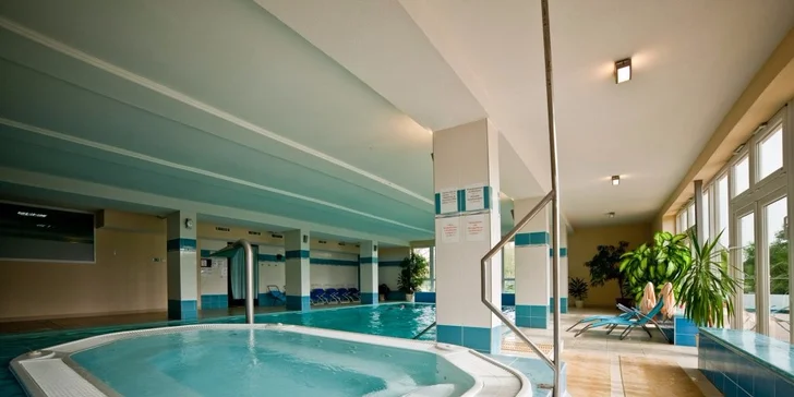 Víkendový relaxační pobyt v centru lázeňského města Dudince s bazénem, masáží a procedurami