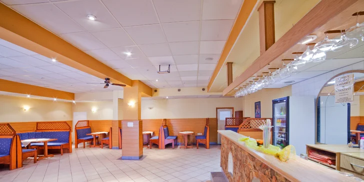 Víkendový relaxační pobyt v centru lázeňského města Dudince s bazénem, masáží a procedurami