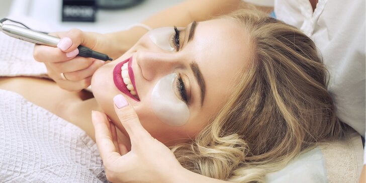 Permanentní make-up: klasické i stínované oční linky, obočí nebo rty