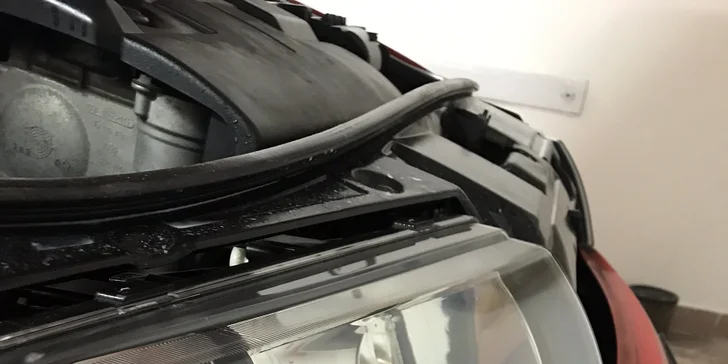 Rozzařte své auto: Rozleštění světlometů s keramickou ochranou