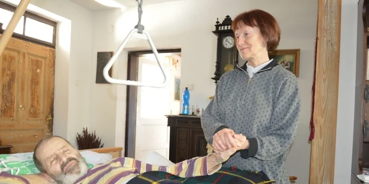 Přispějte na pomůcky pro hospic a přijďte debatovat na téma umírání jako součást života