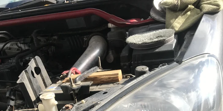 Rozzařte své auto: Rozleštění světlometů s keramickou ochranou