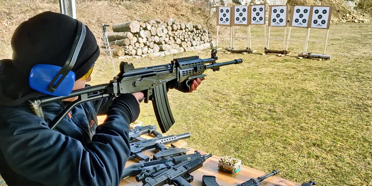 Nabité střelecké zážitky: až 26 zbraní a 155 nábojů, velký výběr střelnic po celé ČR