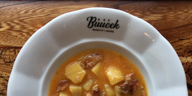 Degustace klobás, masa a uzenin pro dva v Řeznictví & bistro Bůůůček Praha