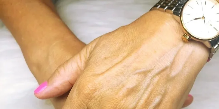 V nabídce je celá řadu balíčků vč. klasického lakování, gel laku i pánské péče. 