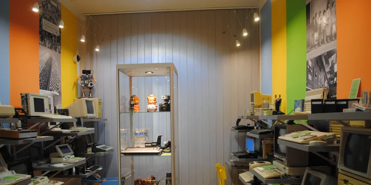 Vraťte se v čase: vstupenky do muzea Retro Computer s možností hraní her