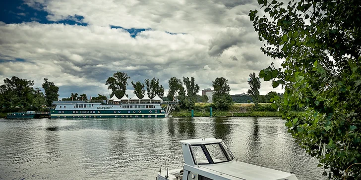 Romantická večeře na lodi GreenYacht pro dva