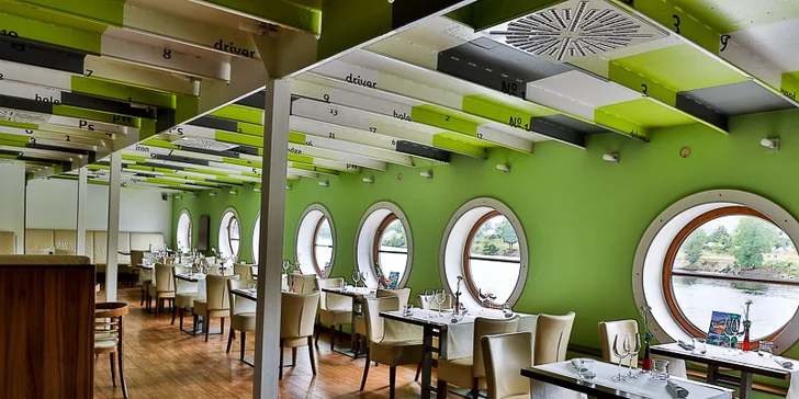 Romantická večeře na lodi GreenYacht pro dva