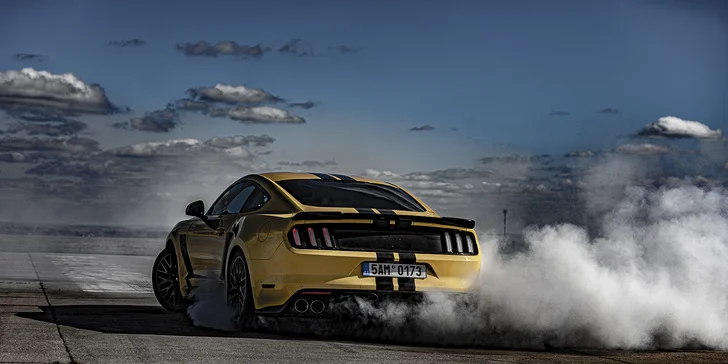Upravený Ford Roush Mustang: 10 min. spolujízdy nebo až hodina řízení