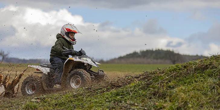 Adrenalinová jízda přírodou: jízda na čtyřkolce nebo motorce dle výběru