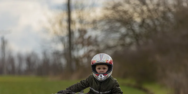 Adrenalinová jízda přírodou: jízda na čtyřkolce nebo motorce dle výběru